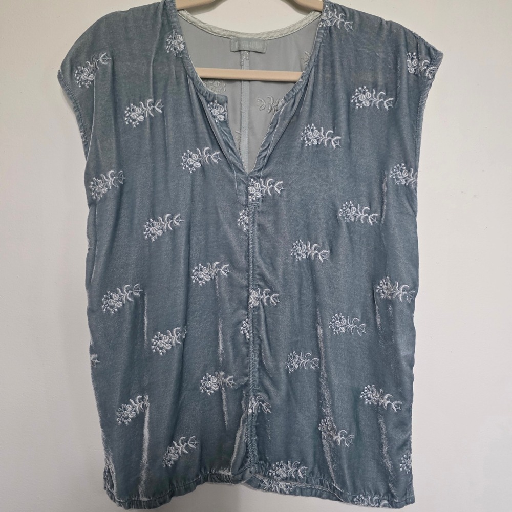 CP Shades Velvet Top Embroidered Floral Cap Sleeve V Neck Slate Blue Grey Small